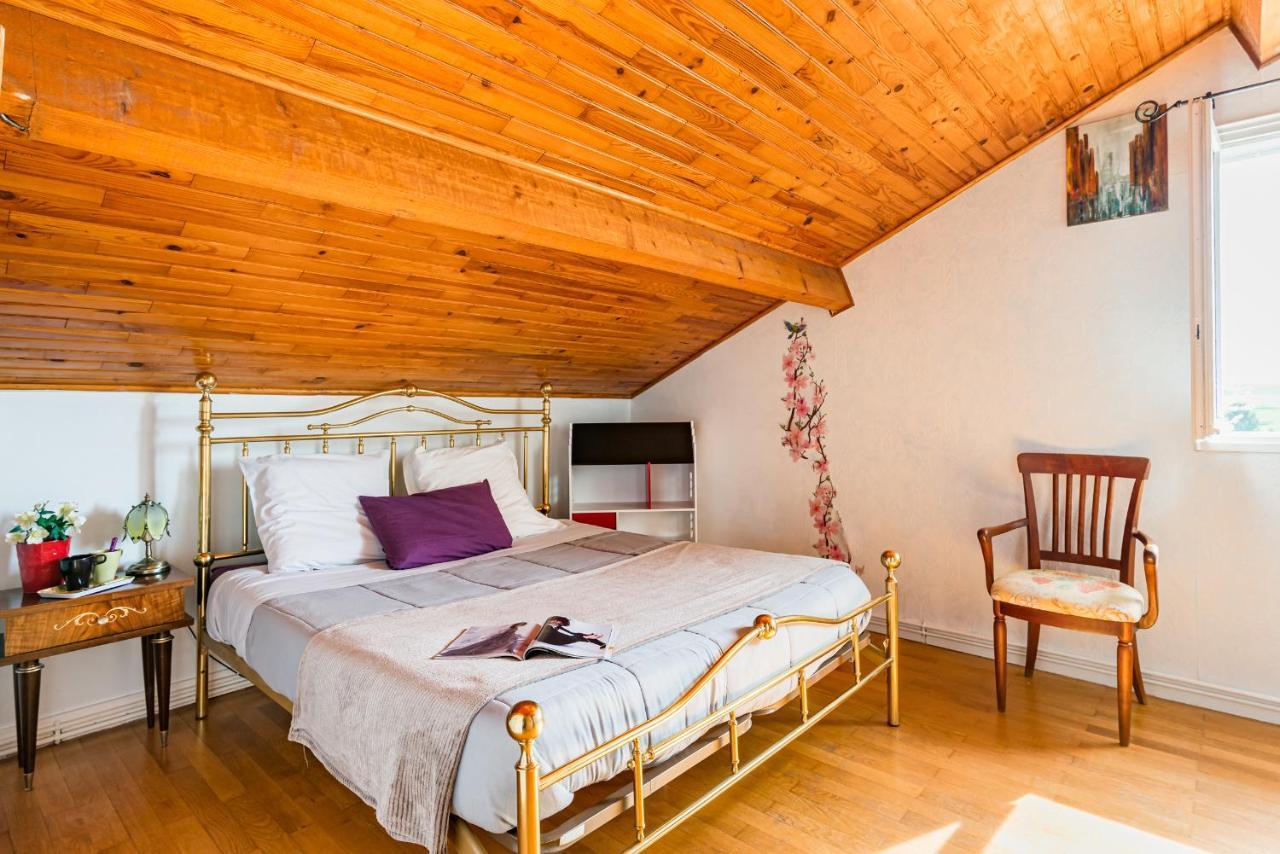 Maison D'Hotes L'Escale Du Loup Blanc Maringes Zewnętrze zdjęcie