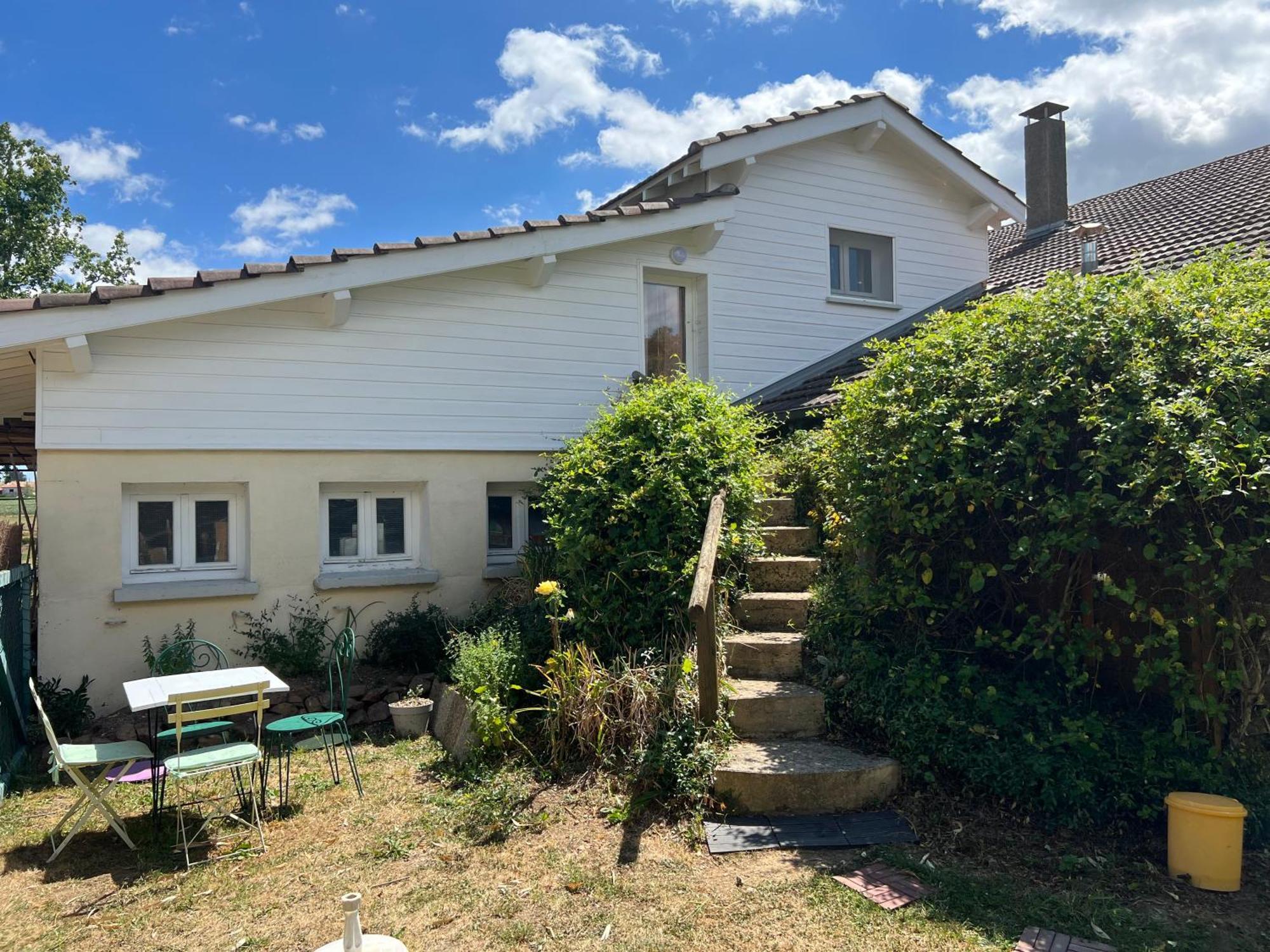 Maison D'Hotes L'Escale Du Loup Blanc Maringes Zewnętrze zdjęcie